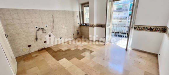 Apartamento T2 em Turin, Italy N.º 379882 13