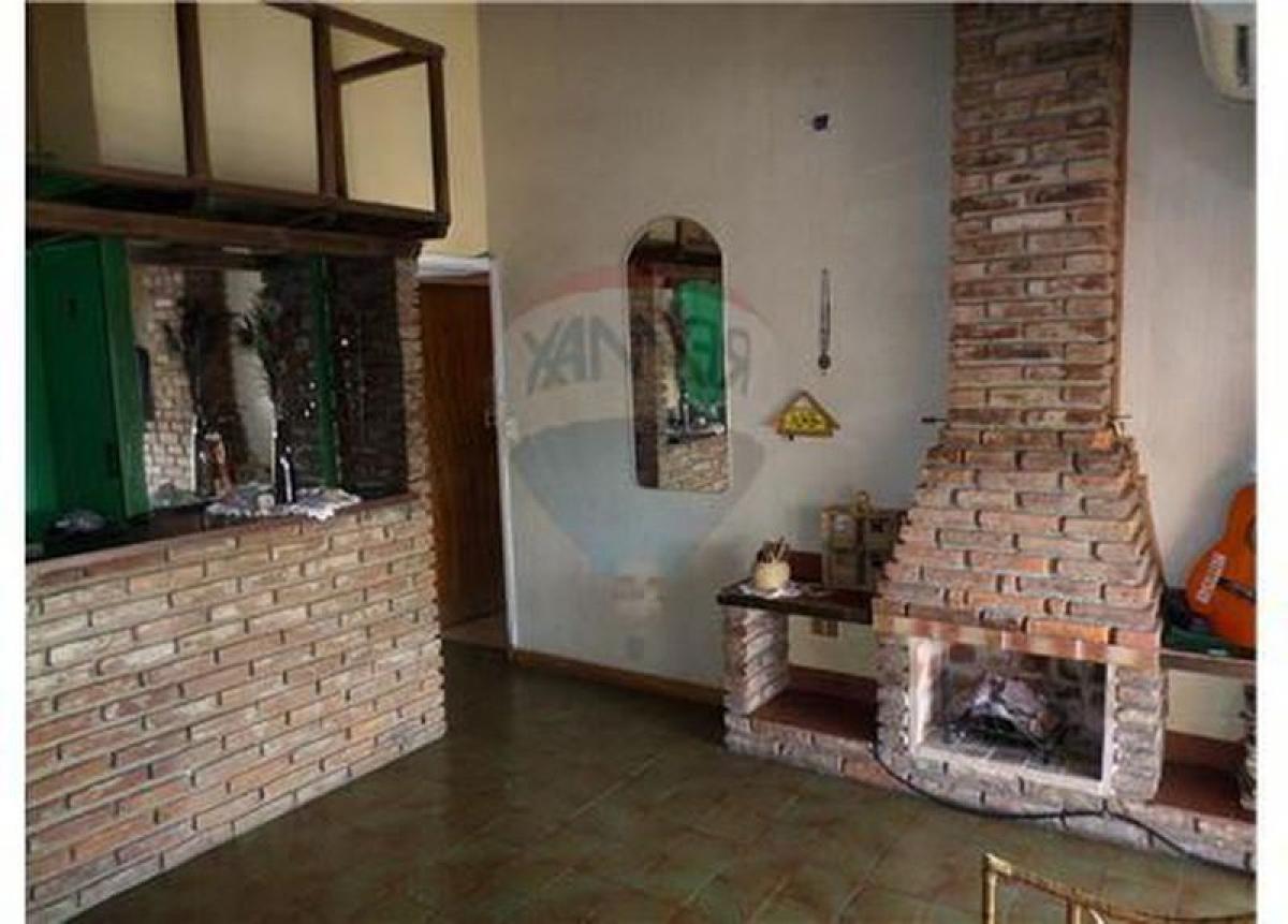 2 bedrooms House in Lanus, Argentina No. 52554