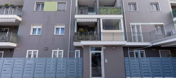 Apartamento de 2 dormitorios en Foggia, Italy No. 84411 46