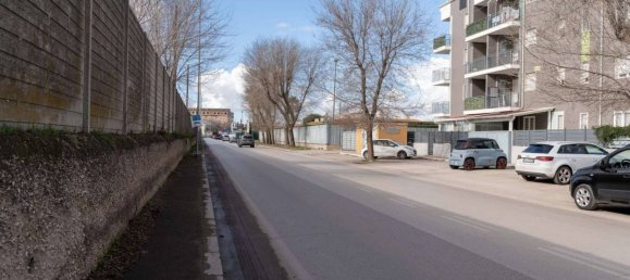 Apartamento de 2 dormitorios en Foggia, Italy No. 84411 48