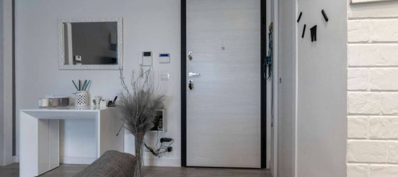 Apartamento de 2 dormitorios en Foggia, Italy No. 84411 11