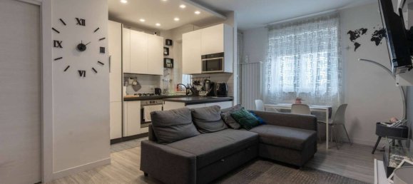 Apartamento de 2 dormitorios en Foggia, Italy No. 84411 2