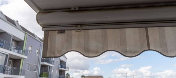 Apartamento de 2 dormitorios en Foggia, Italy No. 84411 37