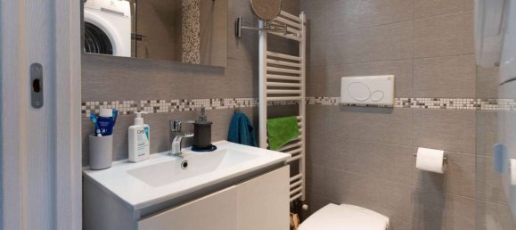 Apartamento de 2 dormitorios en Foggia, Italy No. 84411 7