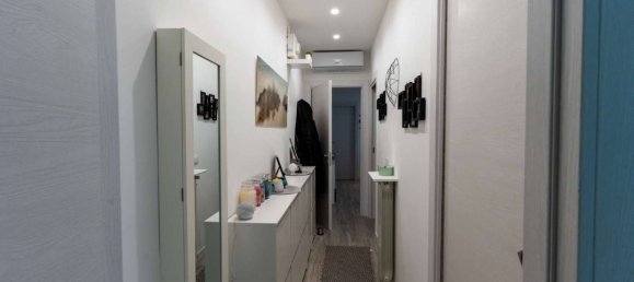 Apartamento de 2 dormitorios en Foggia, Italy No. 84411 24