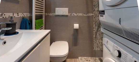 Apartamento de 2 dormitorios en Foggia, Italy No. 84411 8