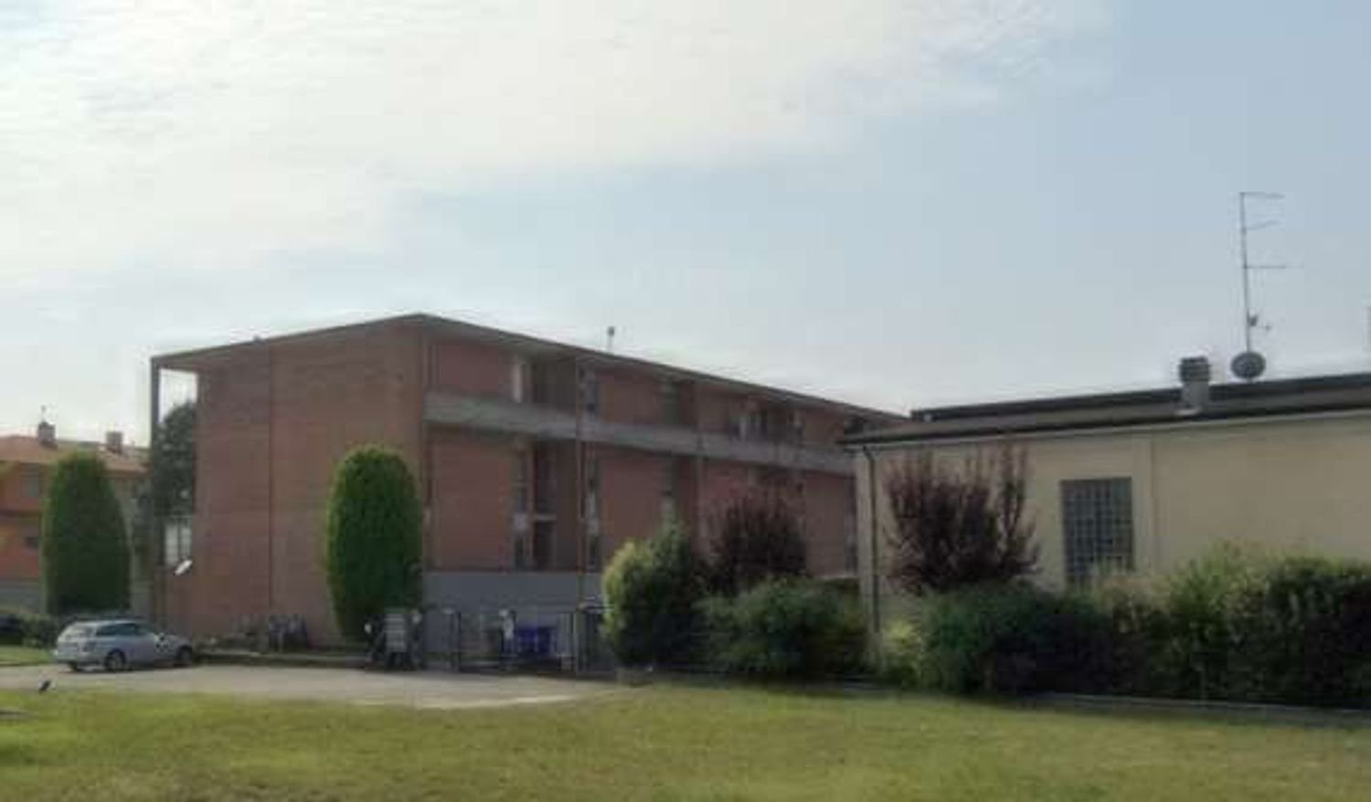 5 bedrooms Apartment in Torrile, Italy No. 326252