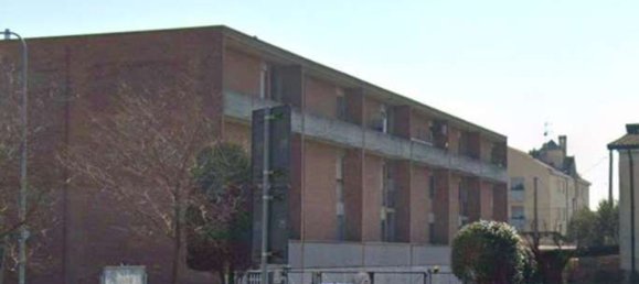 5 bedrooms Apartment in Torrile, Italy No. 326252 4