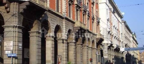 2 bedrooms Apartment in Bologna, Italy No. 31401 4