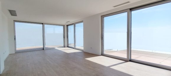 3 bedrooms Penthouse in Vila do Conde, Portugal No. 110722 8