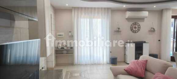 Квартира с 2 спальнями в Суччиво, Италия № 260870 10