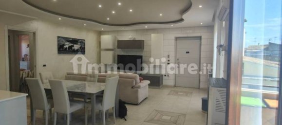 Квартира с 2 спальнями в Суччиво, Италия № 260870 7