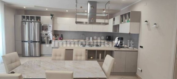 Квартира с 2 спальнями в Суччиво, Италия № 260870 16