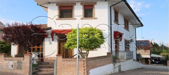 4-Zimmer Haus in Ferrara, Italy, Nr. 289787 36