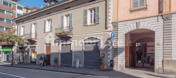 2 bedrooms Apartment in Como, Italy No. 90847 3