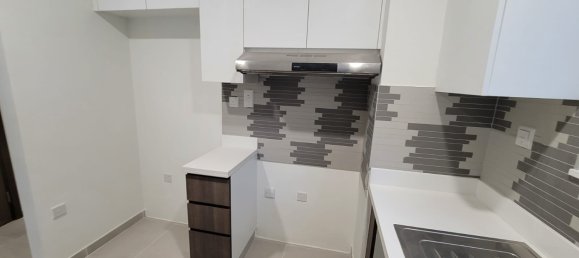 Moradia em banda T4 em Dubai Land, UAE N.º 2704 5