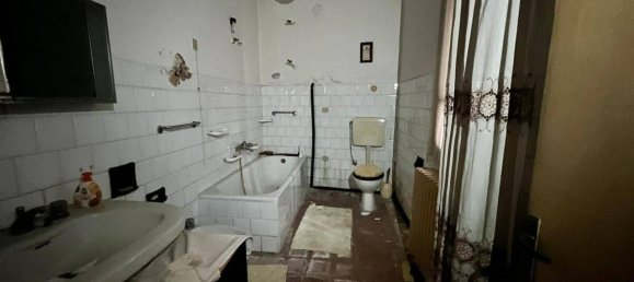 5 bedrooms Villa in Taglio di Po, Italy No. 121376 12