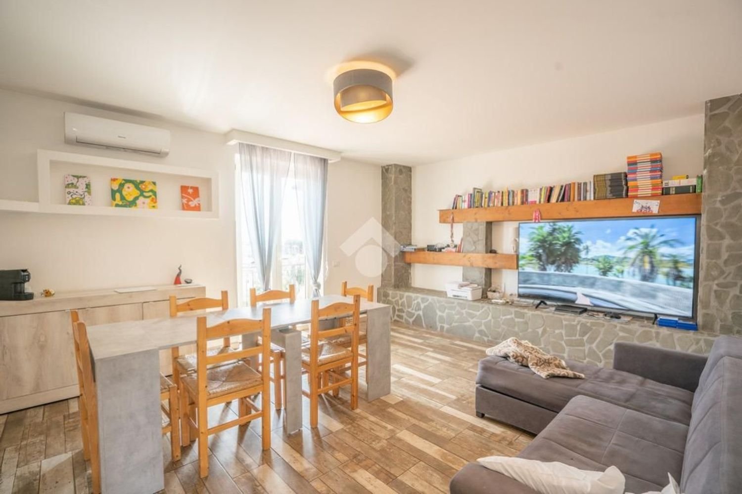 Квартира с 3 спальнями в Формелло, Италия № 321184