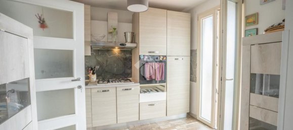 Квартира с 3 спальнями в Формелло, Италия № 321184 6