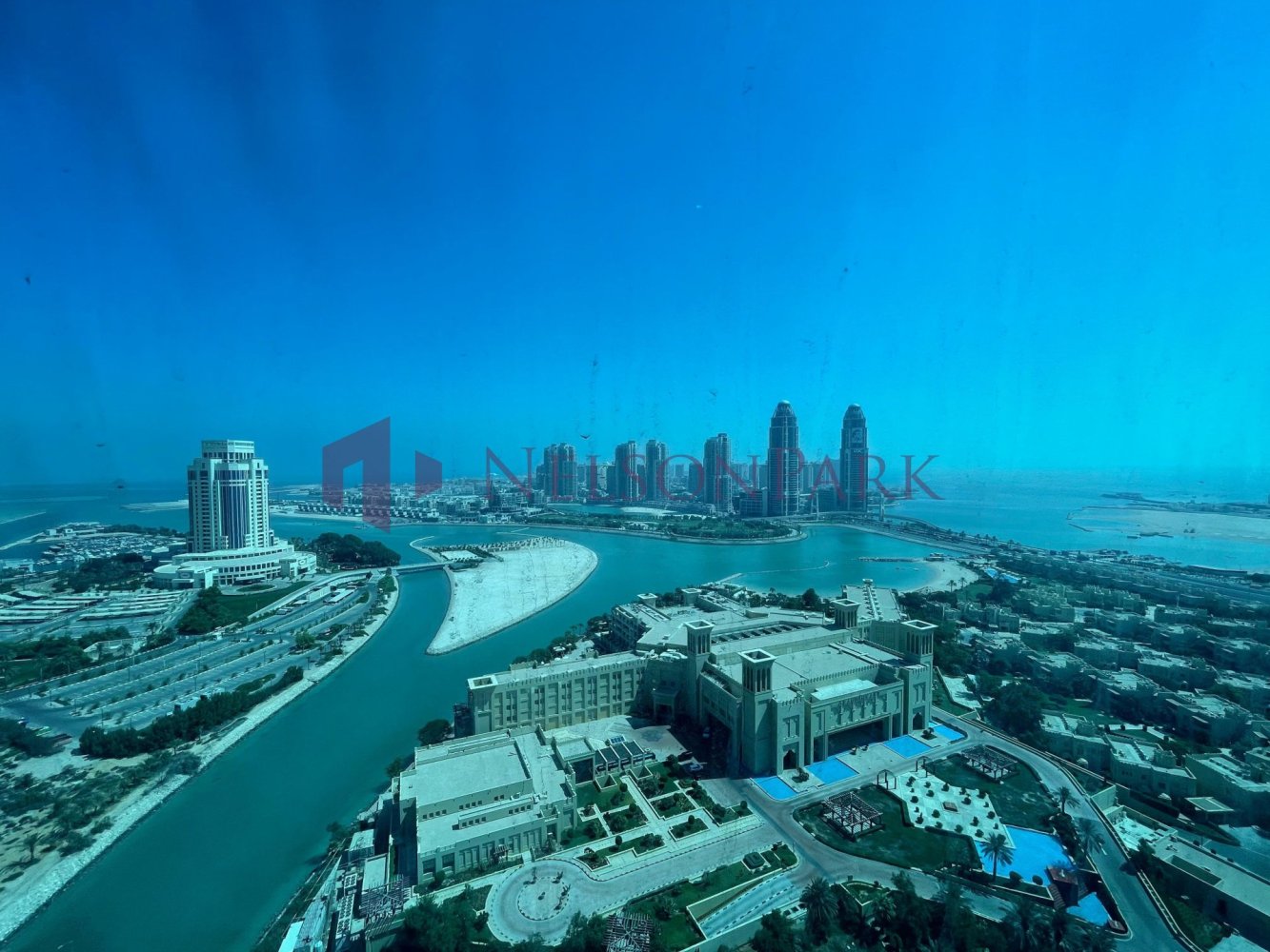 3 bedrooms Apartment in Doha, Qatar No. 526