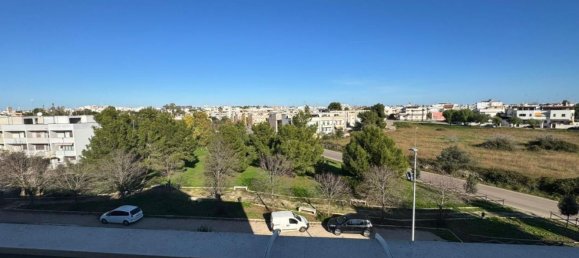 5-salle Appartement à Cavallino, Italy No. 233606 15