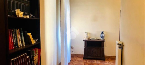 3 Schlafzimmer Wohnung in Grotte di Castro, Italy, Nr. 77945 15