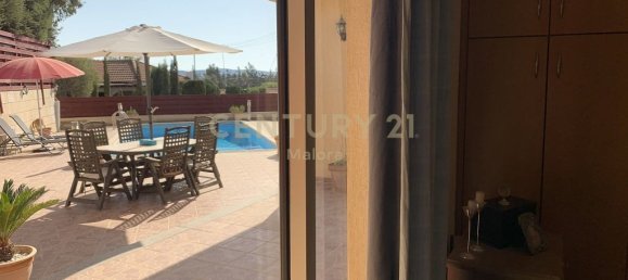 Villa de 3 dormitorios en Pyrgos, Cyprus No. 539 10