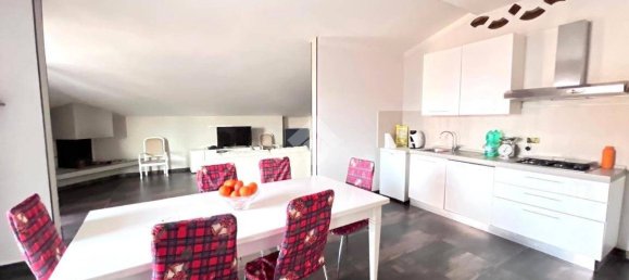 3 Schlafzimmer Wohnung in Somma Vesuviana, Italy, Nr. 157687 8