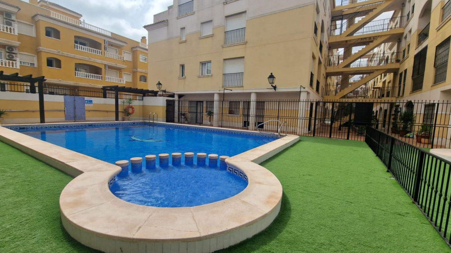 2 bedrooms Apartment in Alicante, Spain No. 162657