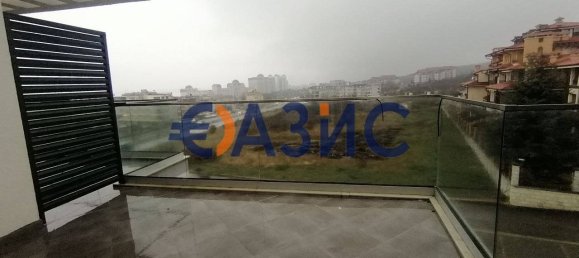 3 Schlafzimmer Wohnung in Sveti Vlas, Bulgaria, Nr. 896 8