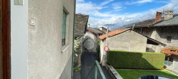 Apartamento de 2 habitaciónes en Fenis, Italy No. 80149 2