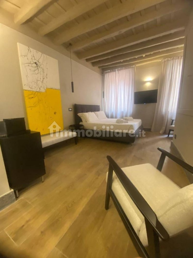 3 rooms Hotel in Rome, Italy No. 89072