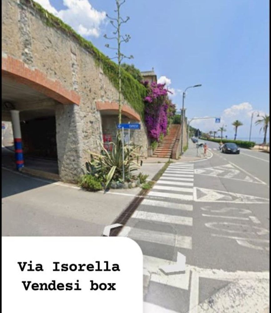 Garage à Cogoleto, Italy 24m² No. 308883