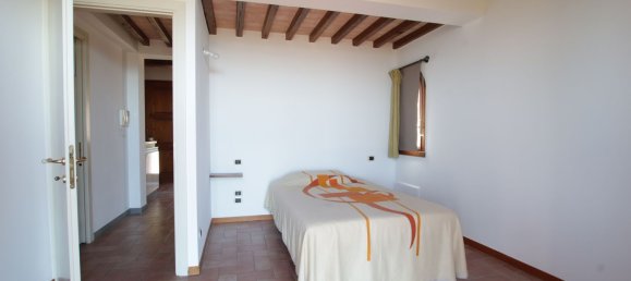 Дуплекс с 4 спальнями в Барберино Таварнелле, Италия № 347903 2