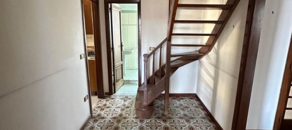 Duplex de 5 divisões em Naples, Italy N.º 189700 24