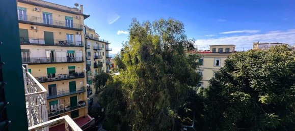 Duplex de 5 divisões em Naples, Italy N.º 189700 6