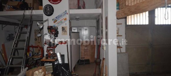 154m² Warehouse in Sesto Fiorentino, Italy No. 228603 6