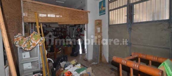 154m² Warehouse in Sesto Fiorentino, Italy No. 228603 4