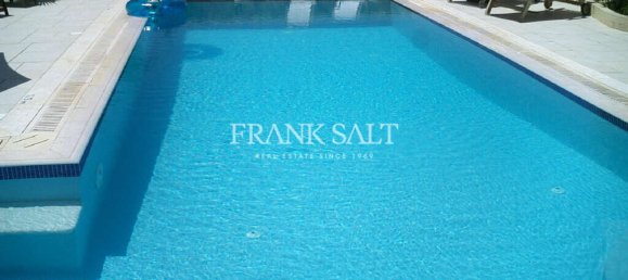 4 bedrooms House in San Lawrenz, Malta No. 517 2