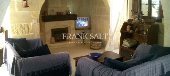 4 bedrooms House in San Lawrenz, Malta No. 517 6