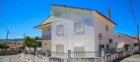 6 Schlafzimmer Haus in Alenquer, Portugal, Nr. 46650 3