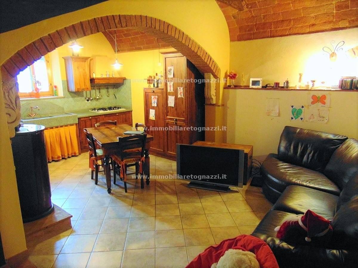 5 rooms House in Gambassi Terme, Italy No. 36891