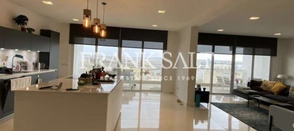 4 chambres Appartement à Sliema, Malta No. 9576 3