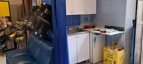 2 rooms Apartment in Turin, Italy No. 150478 5