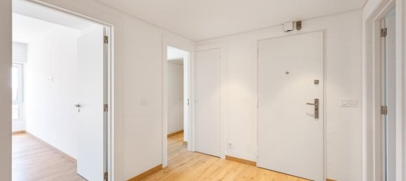 4 bedrooms Apartment in Lisbon, Portugal No. 133953 24