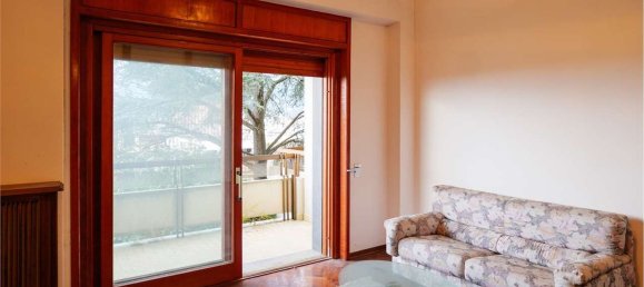 10-salle Appartement à Salerno, Italy No. 94463 29