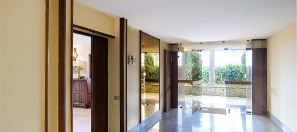 10-salle Appartement à Salerno, Italy No. 94463 3