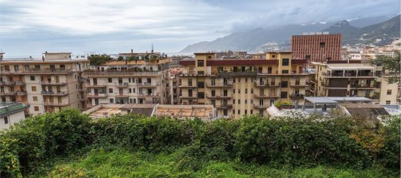 10-salle Appartement à Salerno, Italy No. 94463 33