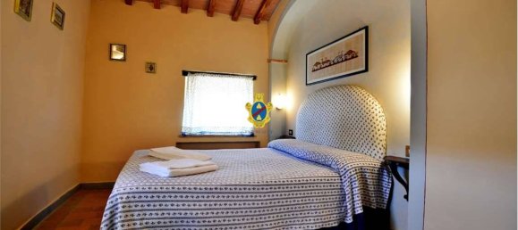 Edificio de 5 habitaciónes en Greve in Chianti, Italy No. 214198 3