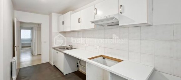 2 Schlafzimmer Wohnung in Limeil-Brevannes, France, Nr. 282254 8